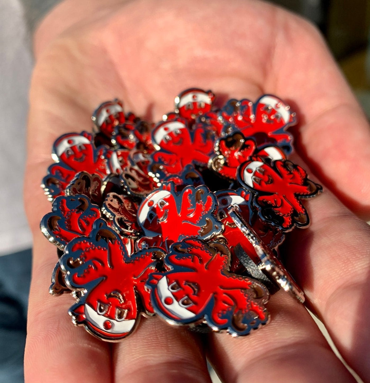 Red Octo Pin P6